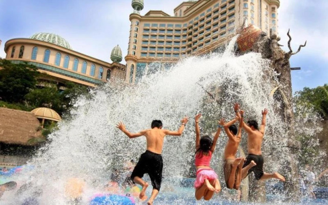 Exclusive Sunway Resort Suite by Albert