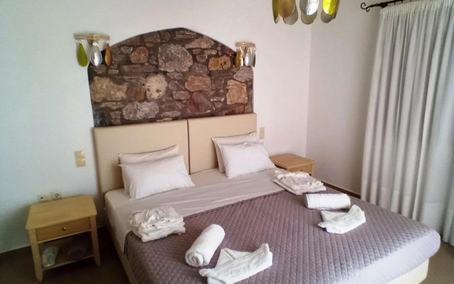 Aqua Petra Hotel