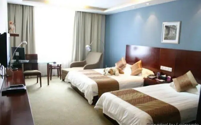 Taoyuan Holiday Hotel
