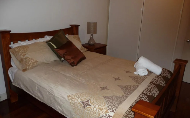 Luxury Escape in Adelaides East End