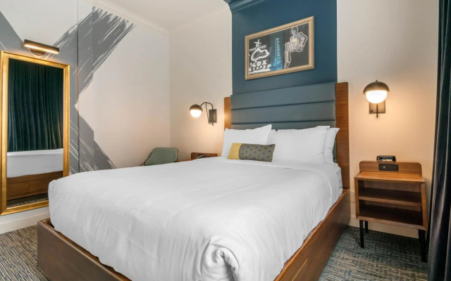 Hotel Belmont Vancouver - MGallery Collection