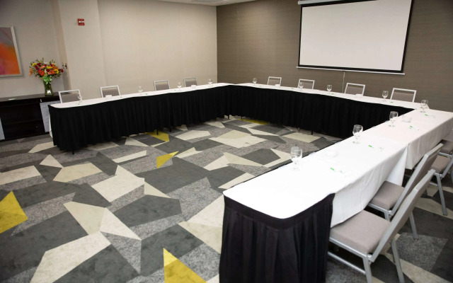 Wyndham Houston Hobby Airport