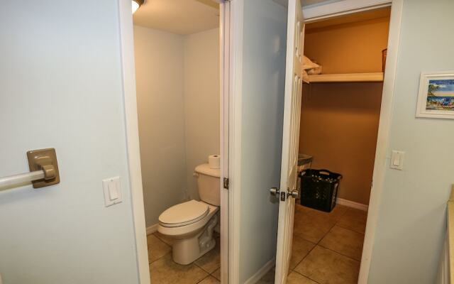 5150 Williams Dr. - M