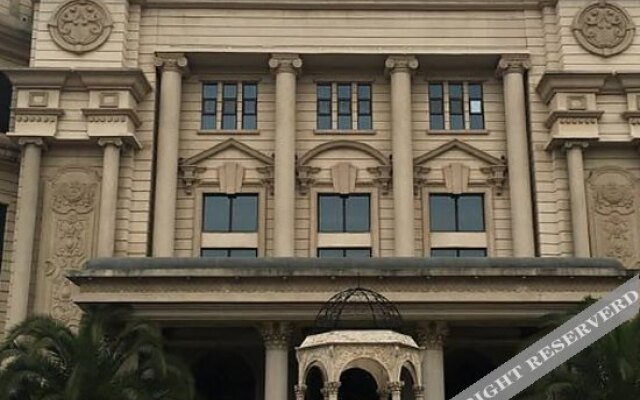 Versailles Hotel
