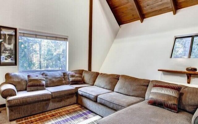 Scenic Wonders Yosemite Creekside Loft