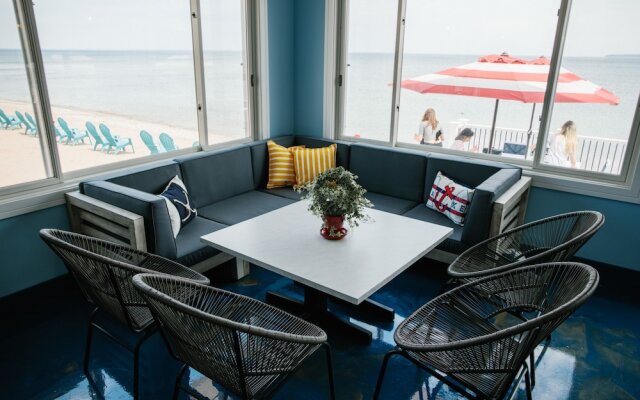 Breakers Resort & Beach Bar