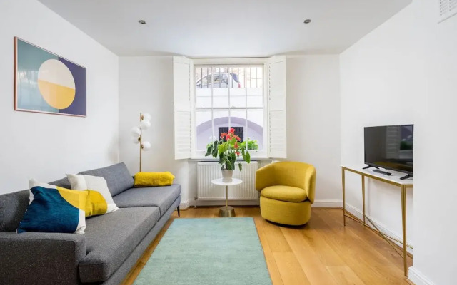 JOIVY Chic & Modern 2-Bed Flat W/ Patio In Pimlico