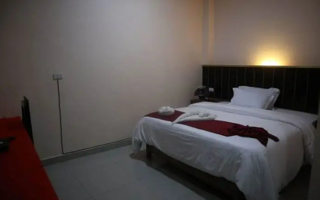 Tundreheni Hill Hotel and Restaurant – Guest Rooms – Gunungsitoli
