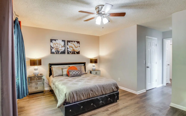 Easy Access to I-77 & I-20: Columbia Duplex!