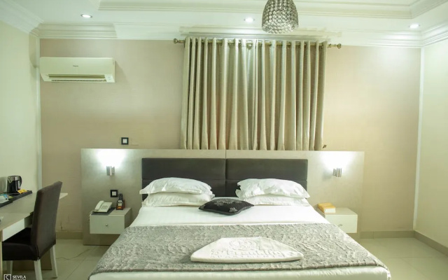 Dfranklin Apartment and Event Centre