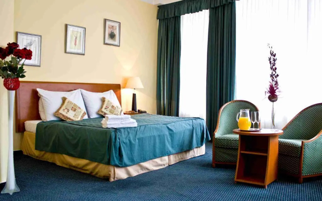 Hotel Harmony
