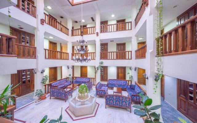 Zalifre Hotel