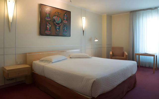 VIP Executive Entrecampos Hotel & Conference