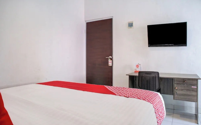 Wisma Yani Syariah by OYO Rooms