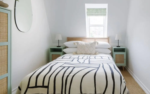 Notting Hill Mews House Sleeps 8