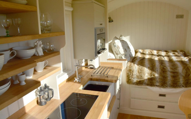 Kerswell Farm Shepherd Huts