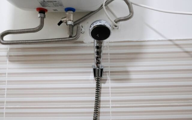 Homey And Comfy Studio At Puncak Bukit Golf Surabaya Apartment