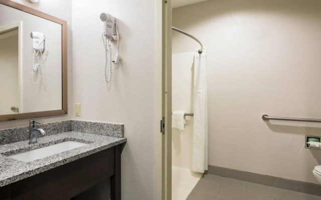 Quality Inn Warsaw near Rappahannock River