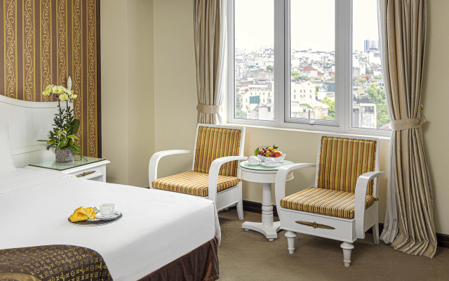 Chalcedony Grand Hotel – Guest Rooms – Hanoi