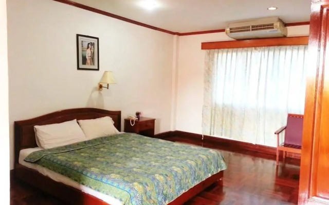 Theplangsy Hotel