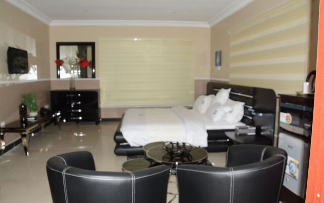 Springs Resorts Sparadise Suites