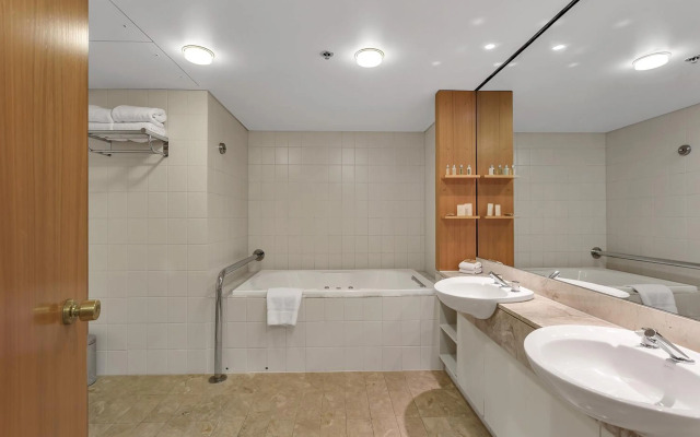 Stamford Plaza Adelaide