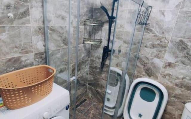 Leo Group Apartment 07-707 GURU RESIDENCE Batumi