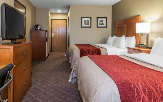 Holiday Inn Express And Suites Napoleon