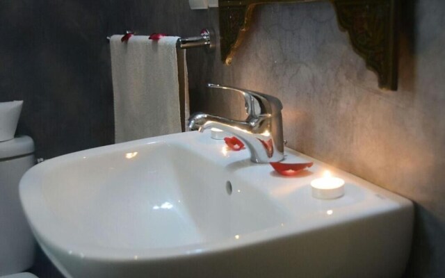 Riad Makech