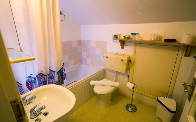 The Sherwood - Guest House