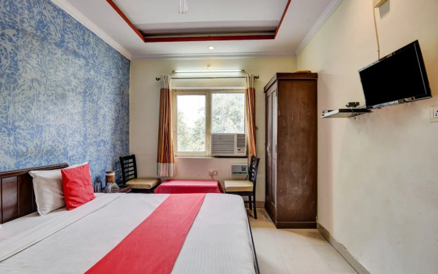 Hotel Ess Kay by OYO