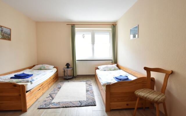 Quaint Apartment near Sea in Boltenhagen