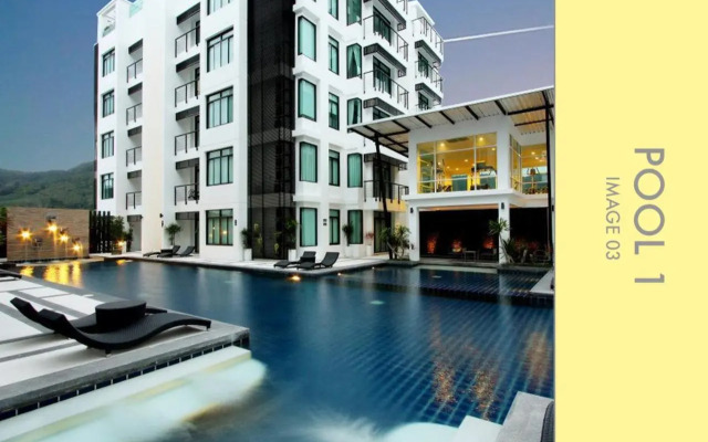 Stylish Condo w. Pool View 2F