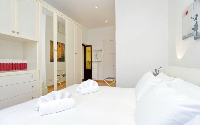 Cozy Leone - My Extra Home