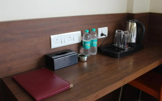OYO 26179 Hotel Shivrai