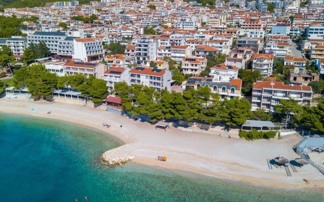 Makarska Beach Apartments Lucija