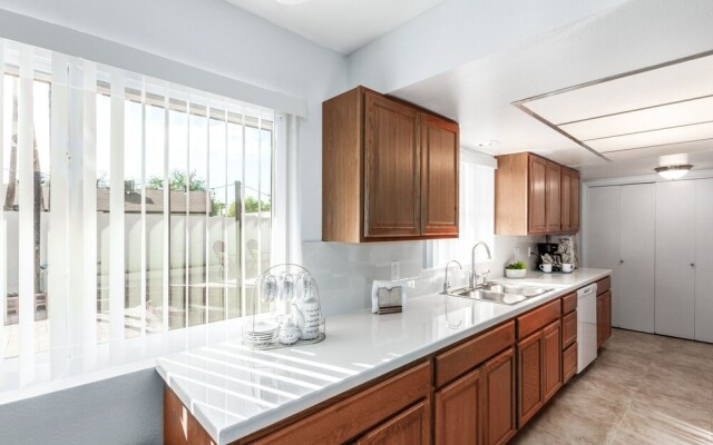 29th Phoenix 4 Bedroom Home by Redawning