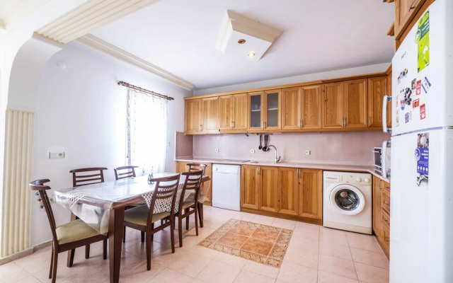 Villa Summer