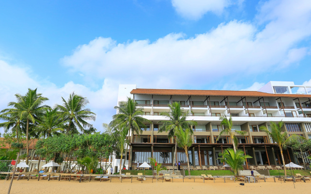 Pandanus Beach Resort & Spa