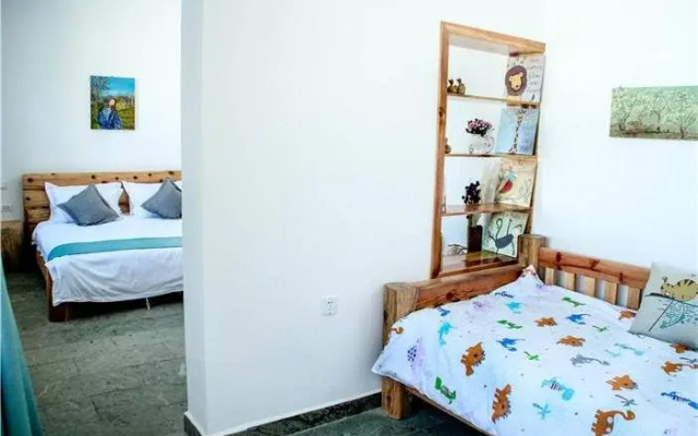 YiHai ZhuYuan Boutique Inn