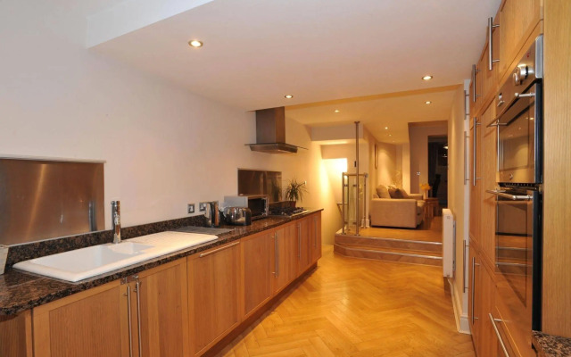 Chester Apartments