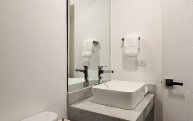 w Fascinating 1BR w AC in San Isidro