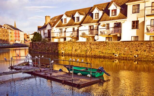 Waterford Marina Hotel