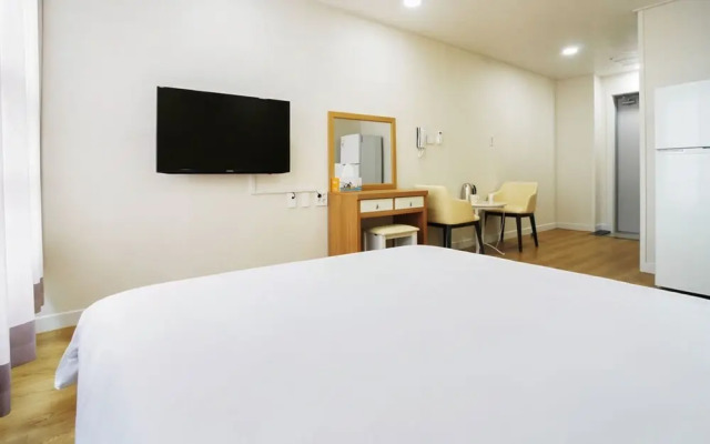 Seogwipo Beach Hotel