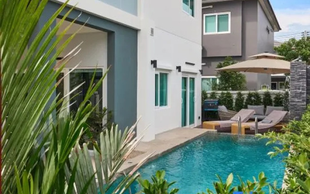 15min to Kata,7min to nearest beach new villa