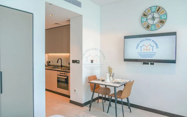 Urban Skyline City Comfort Studio