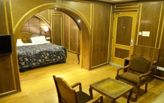 Kashmir Mahal Resorts