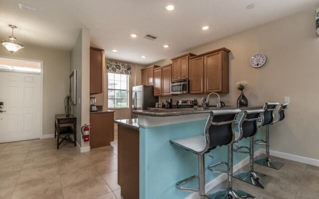 5-Bedroom Villa in Four Corners 1458RF