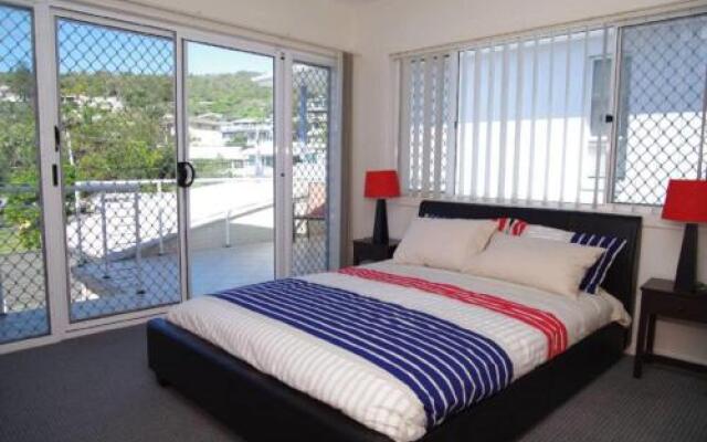 Adrift, 5B Scott Street