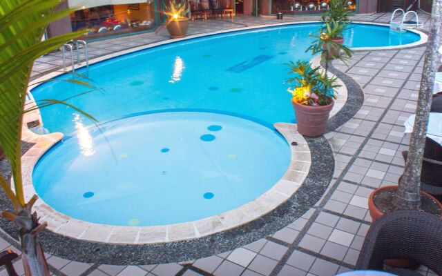 Travellers Suites Serviced Apartments